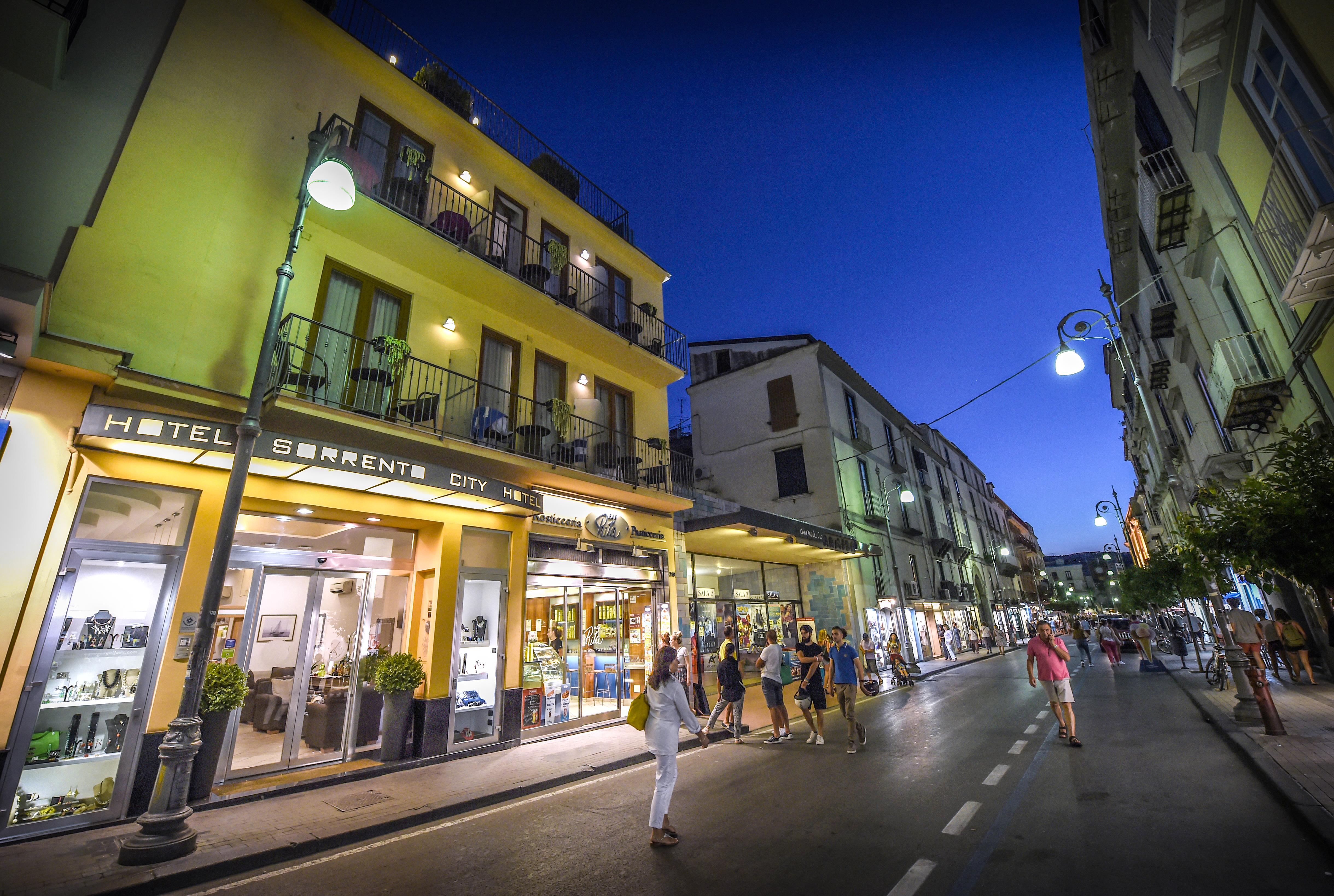 Hotel Sorrento City Экстерьер фото
